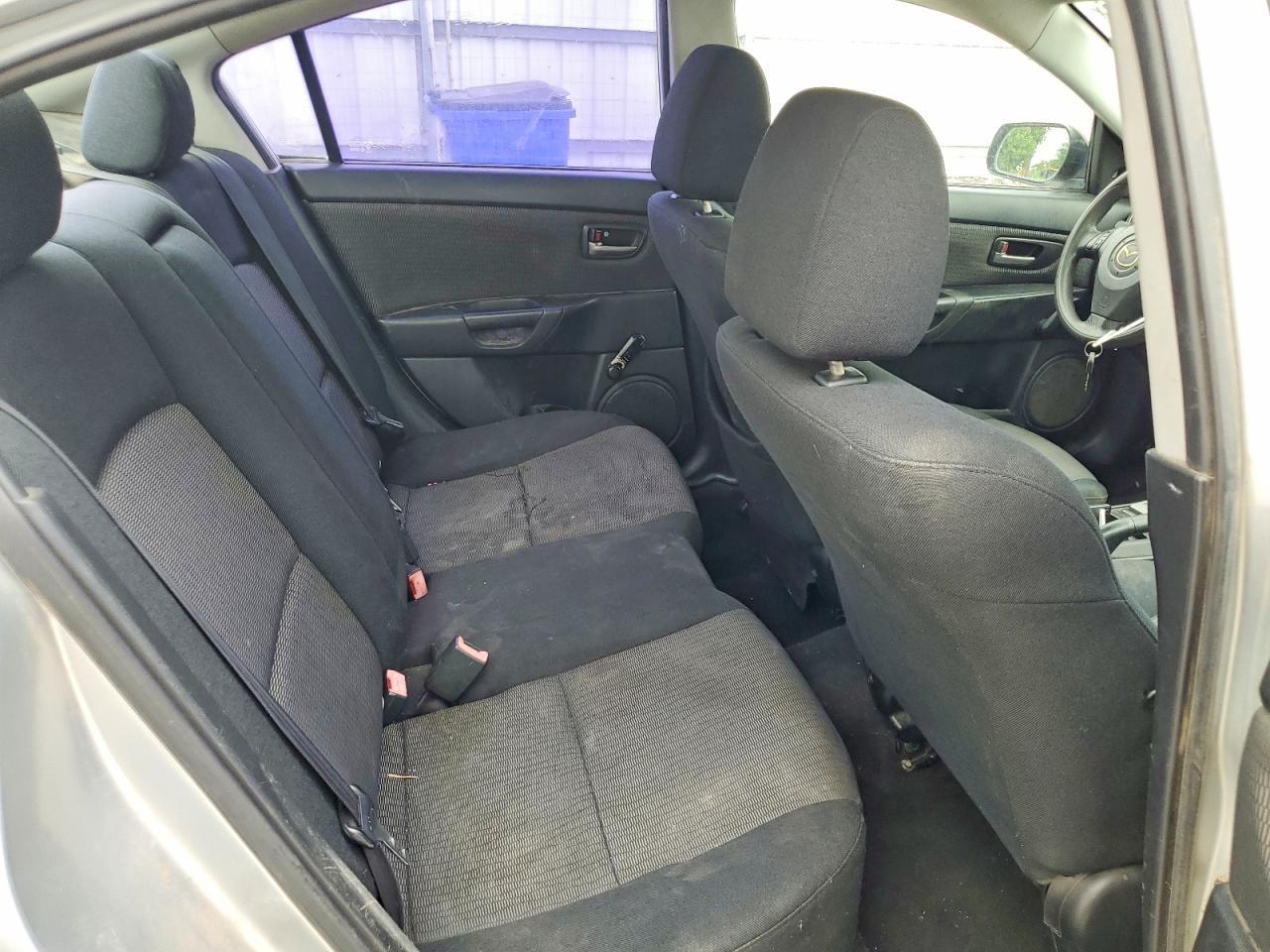 Mazda 3 I