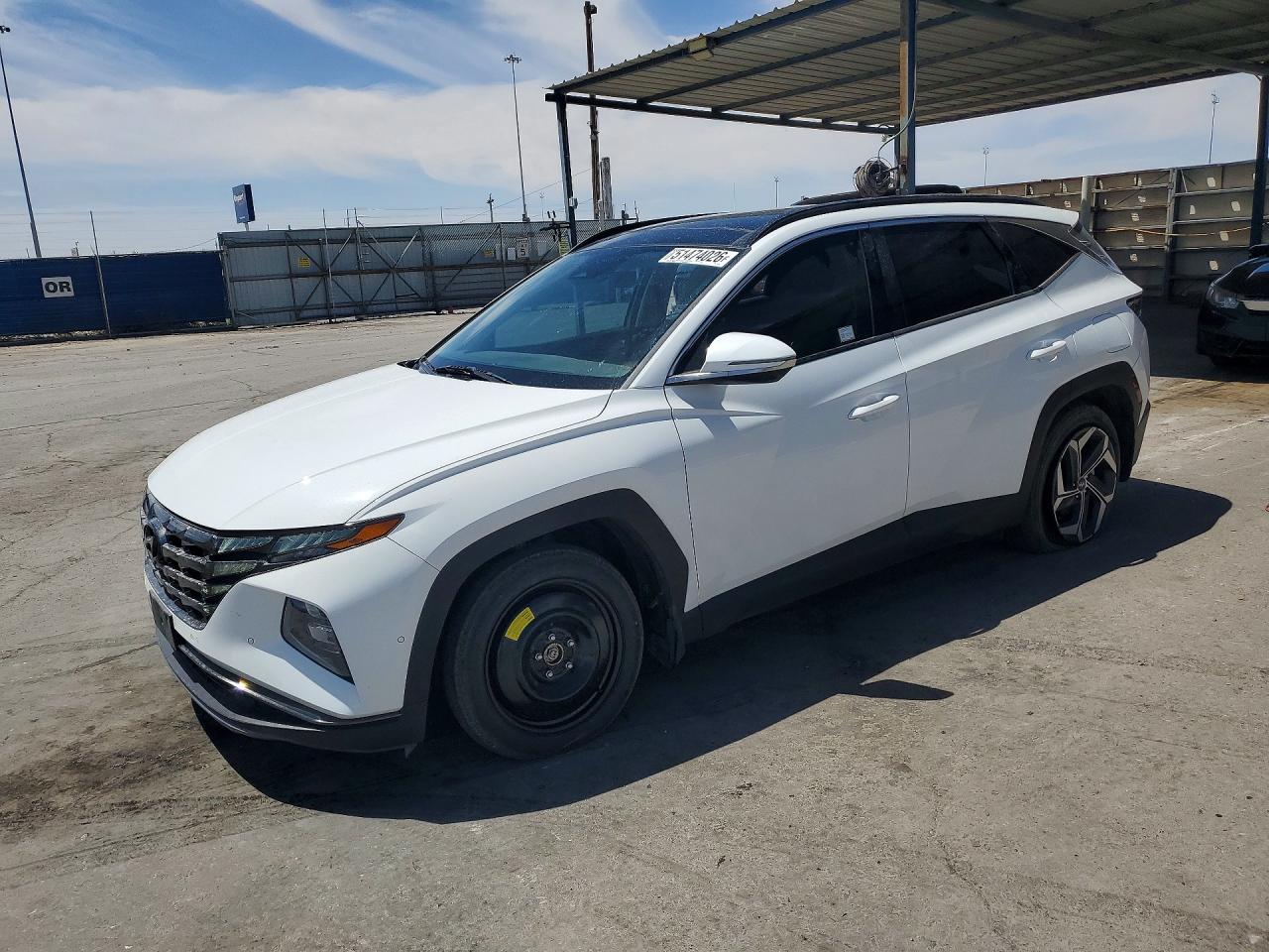 Salvage Hyundai TUCSON Image