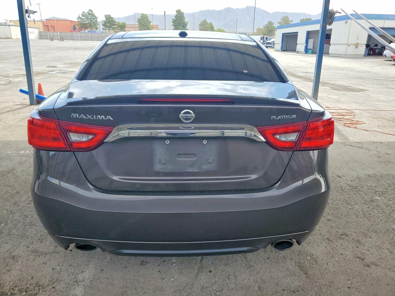Nissan Maxima Platinum