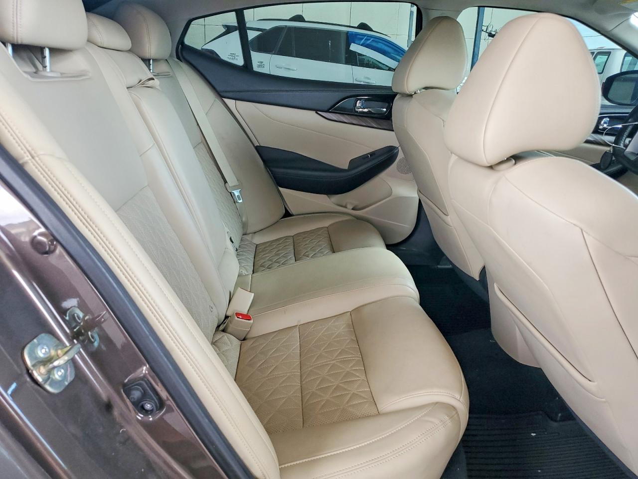 Nissan Maxima Platinum