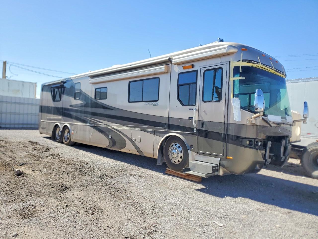 Salvage Holiday Rambler Navigator Image