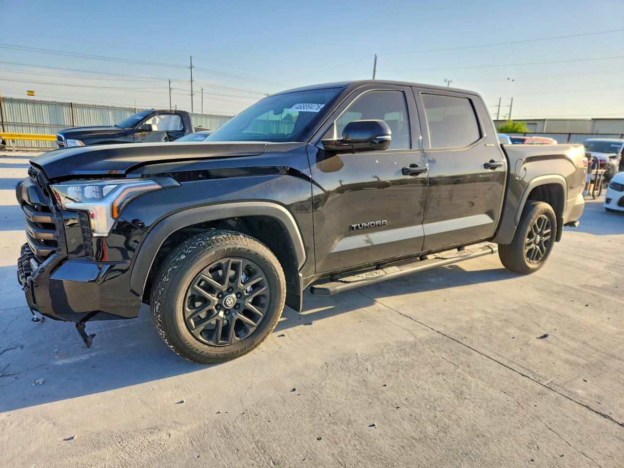 Salvage Toyota Tundra Image