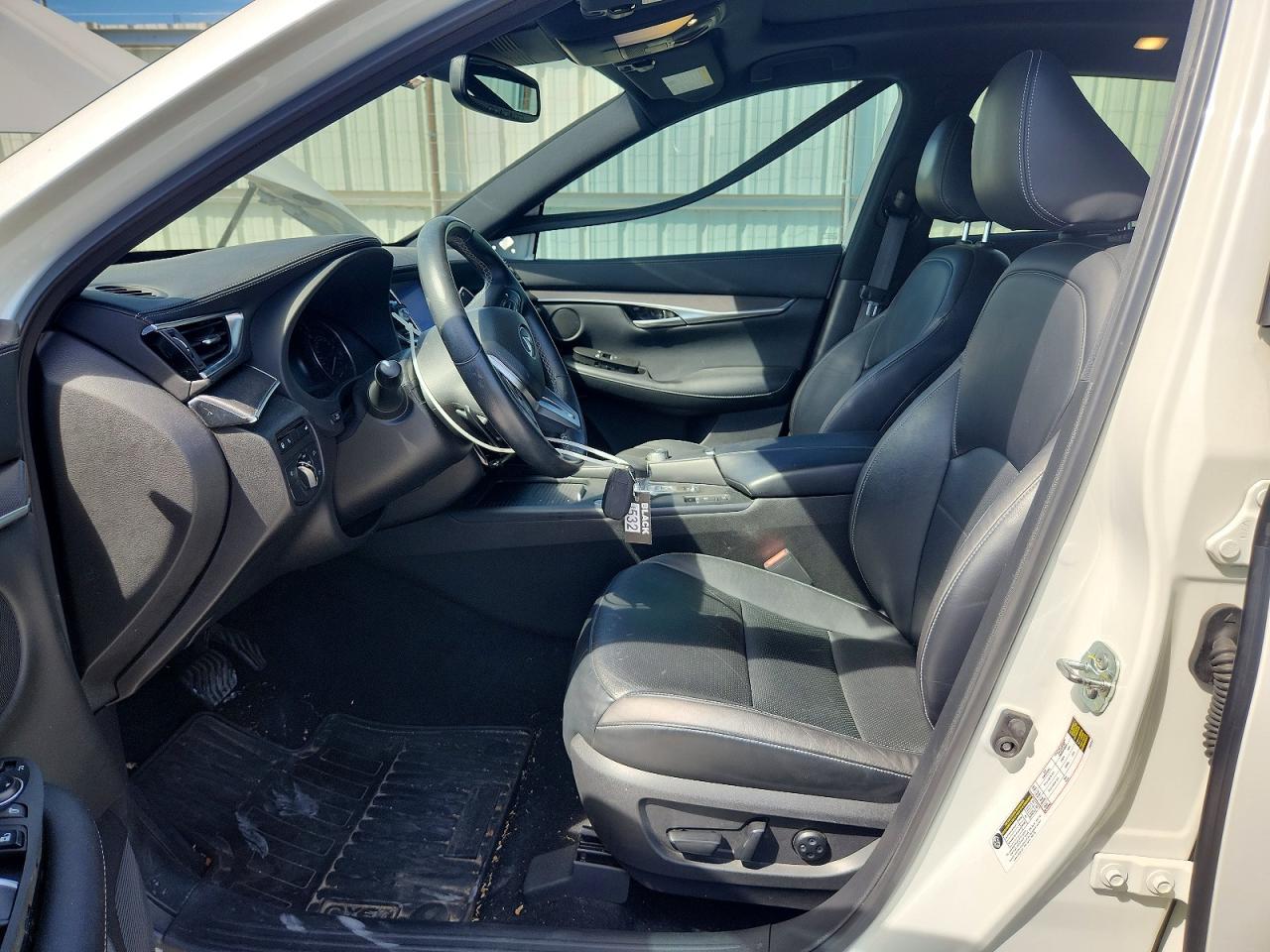 INFINITI Qx Luxe