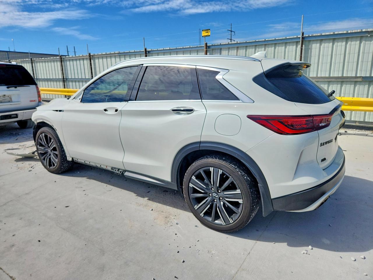 INFINITI Qx Luxe