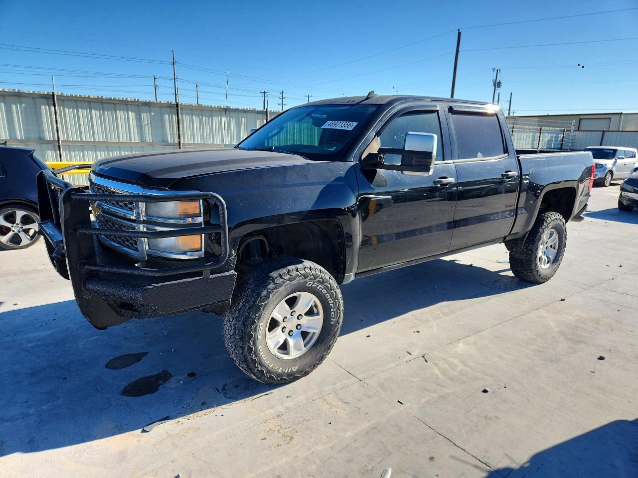 Salvage Chevrolet Silverado Image
