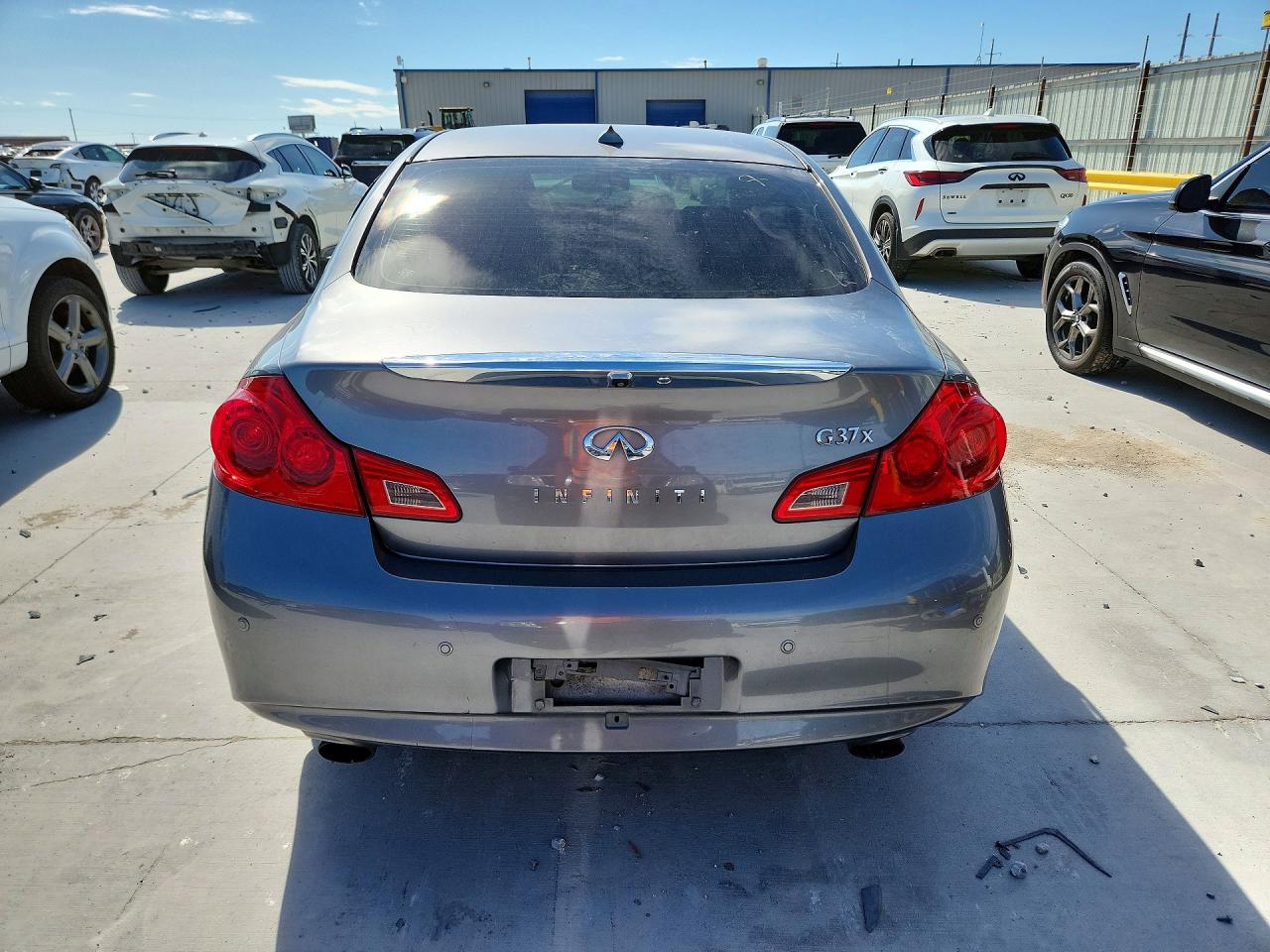 INFINITI G37 X