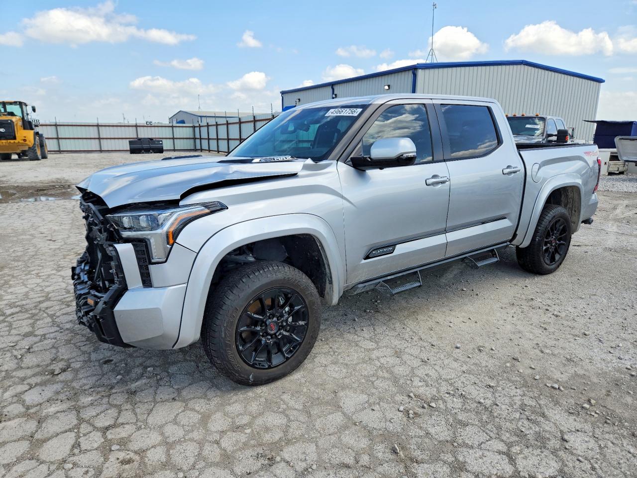 Salvage Toyota Tundra Image