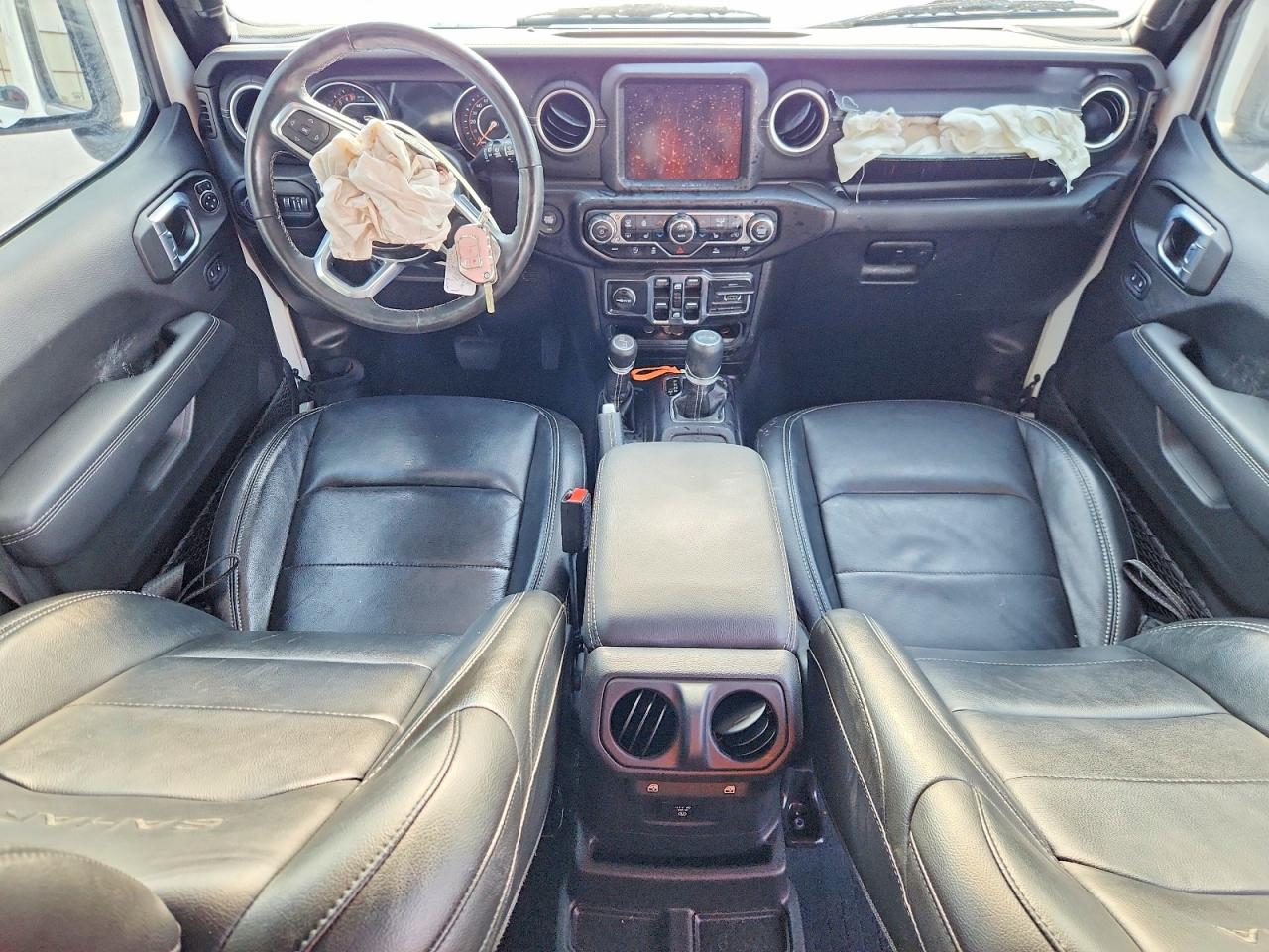 Jeep Wrangler Sahara