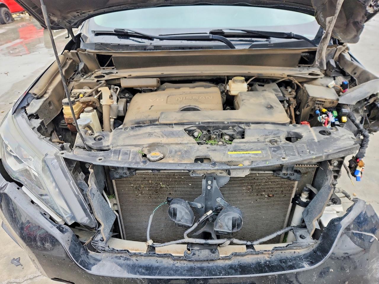 Nissan Pathfinder Sv
