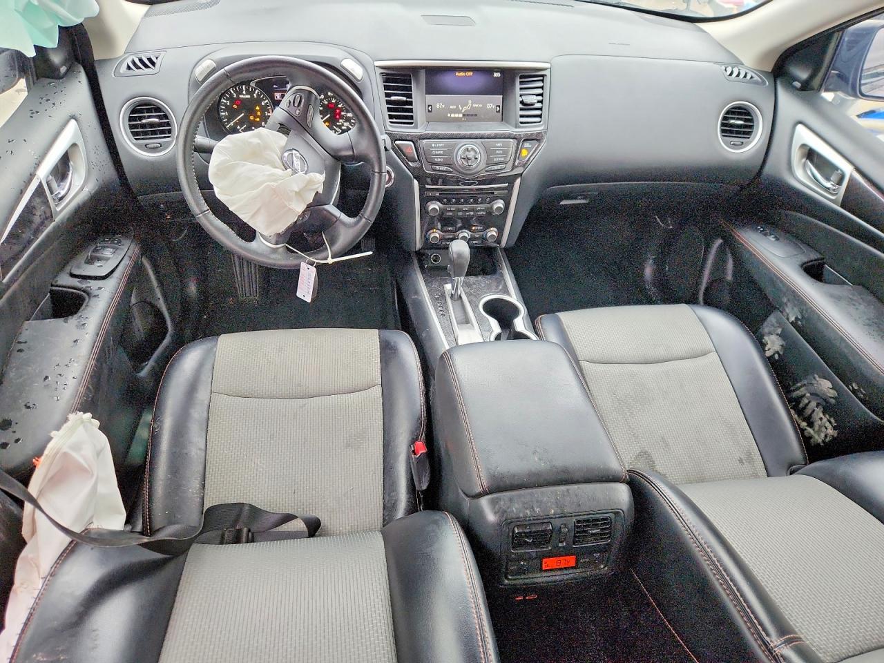 Nissan Pathfinder Sv