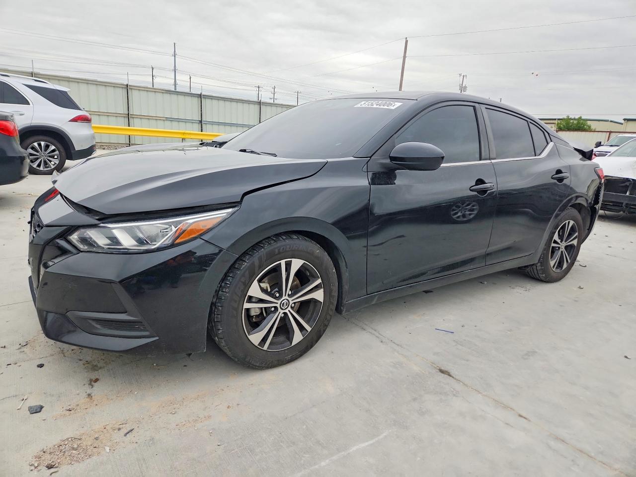 Salvage Nissan Sentra Image