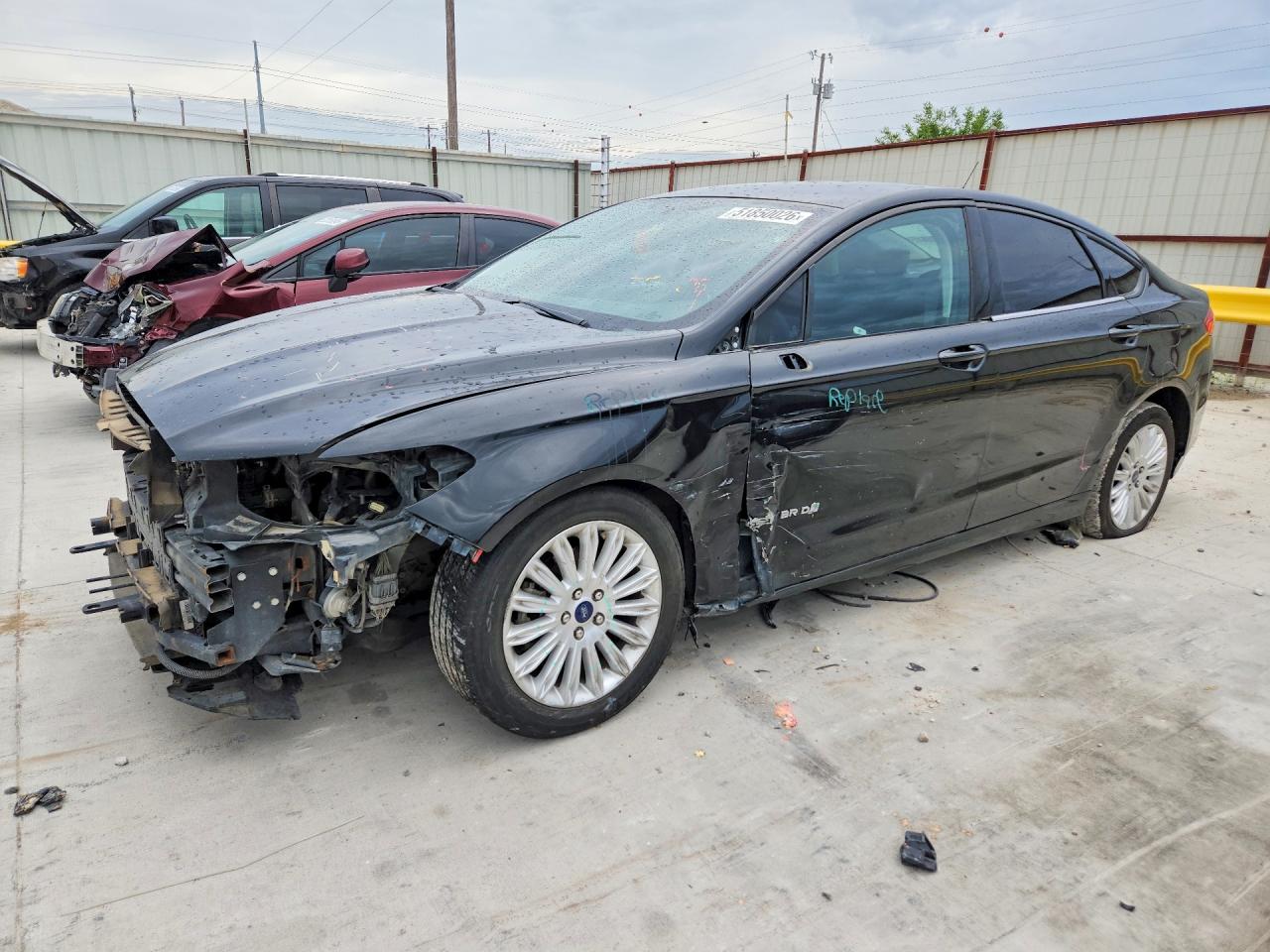 Salvage Ford Fusion Image
