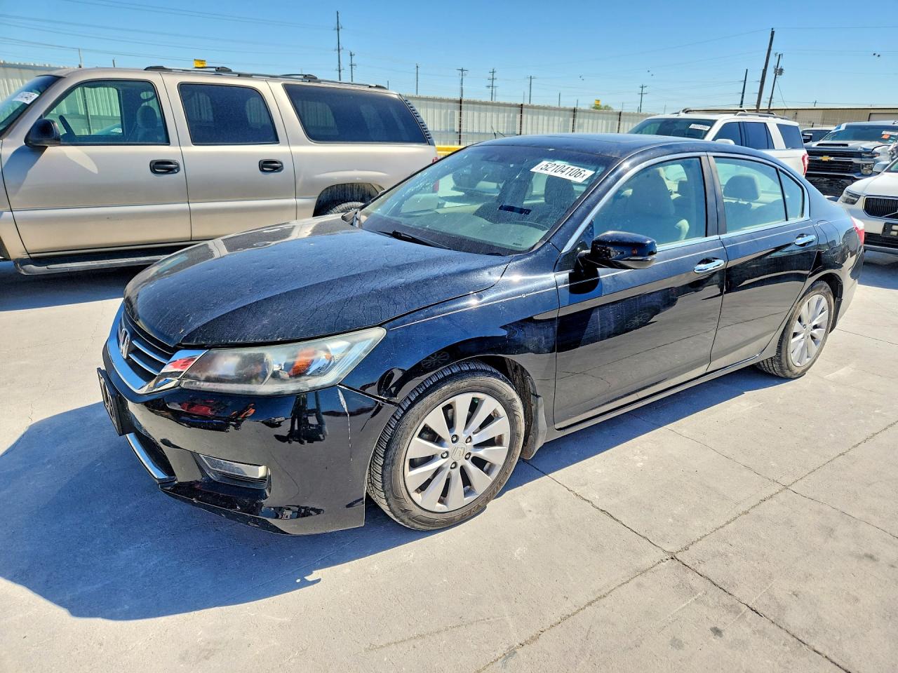 Salvage Honda Accord Image