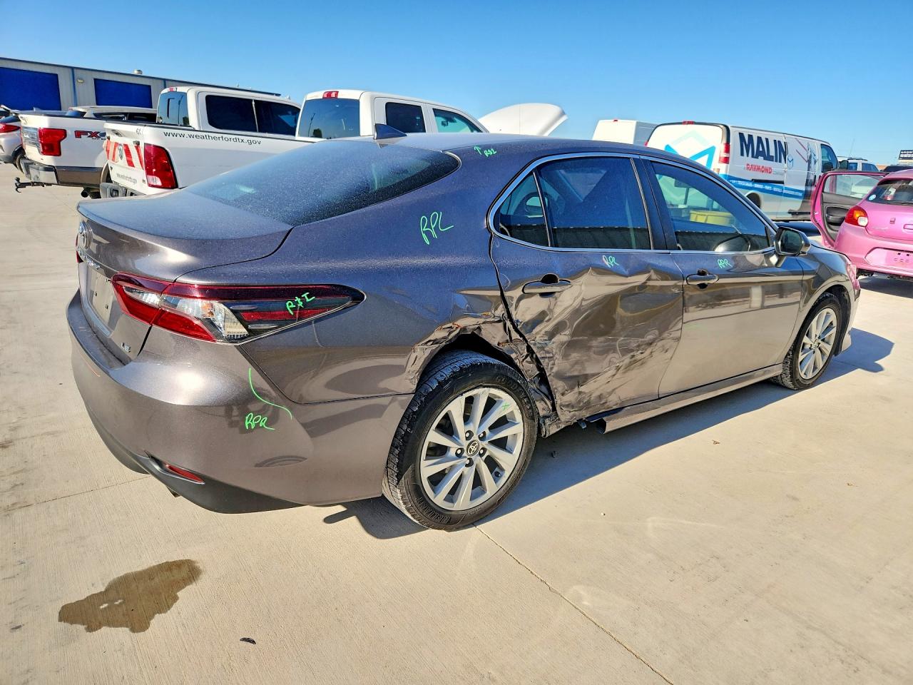 Toyota Camry Le