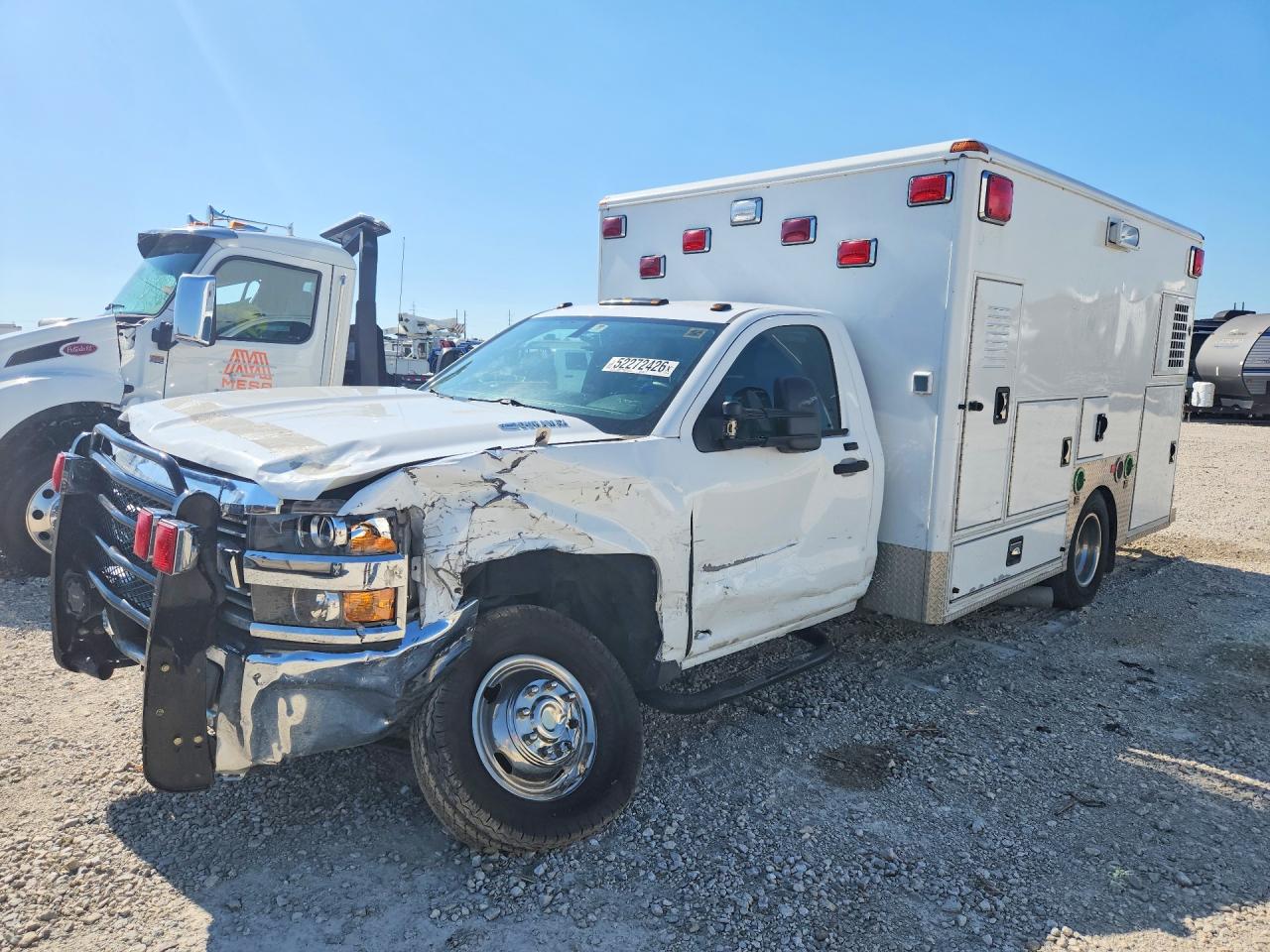 Salvage Chevrolet Silverado Image