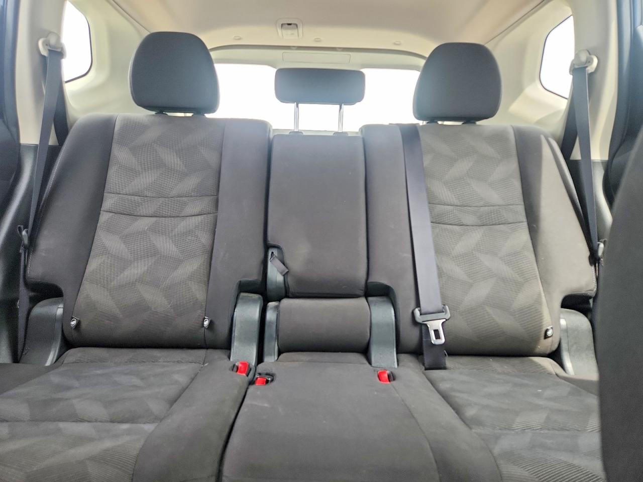 Nissan Rogue S