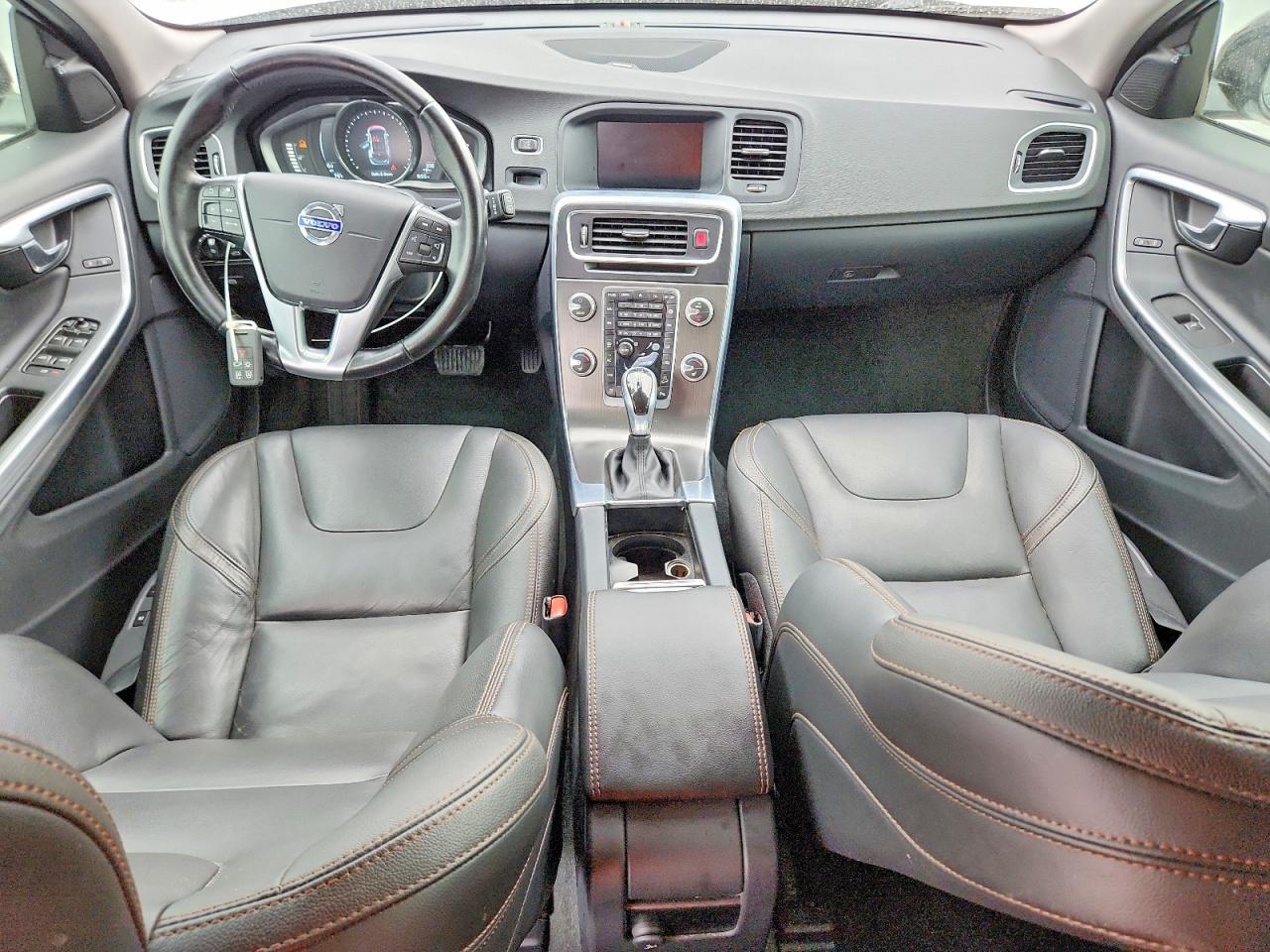 Volvo V60 Platinum