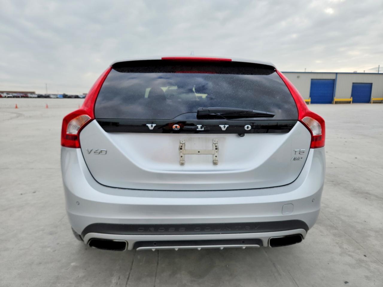 Volvo V60 Platinum