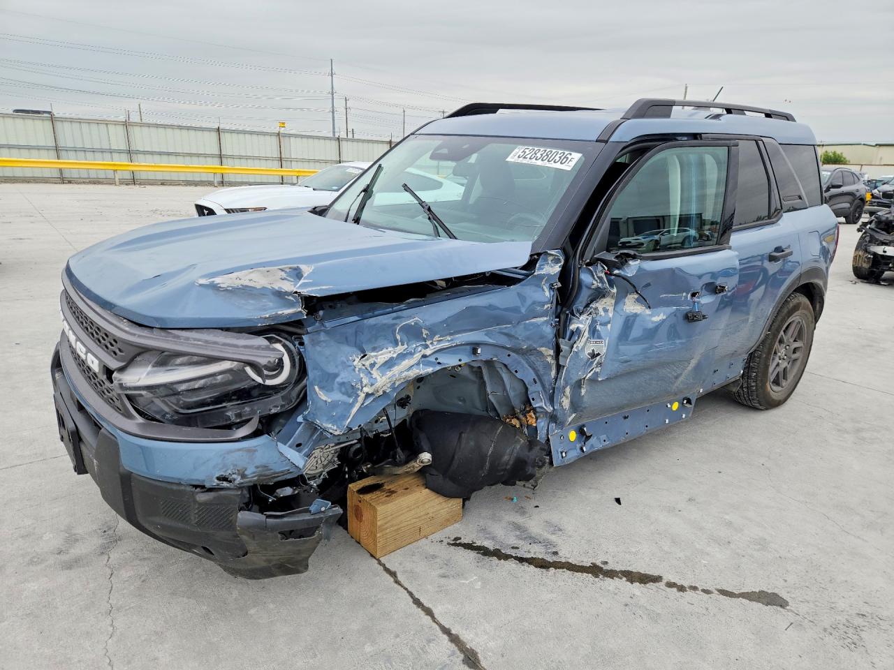 Salvage Ford Bronco Image
