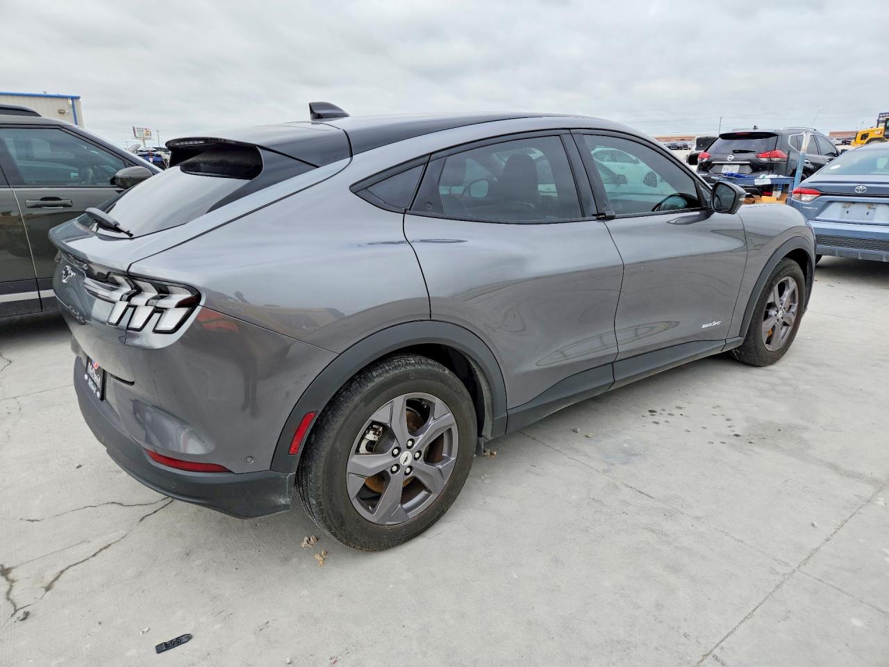 Ford Mustang Select