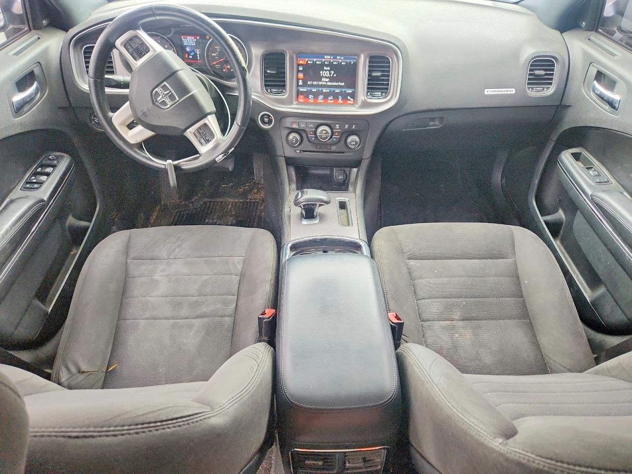 Dodge Charger Sxt