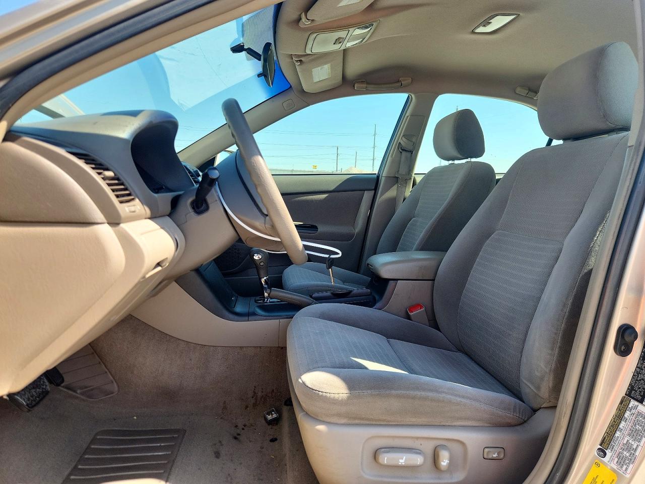 Toyota Camry Le