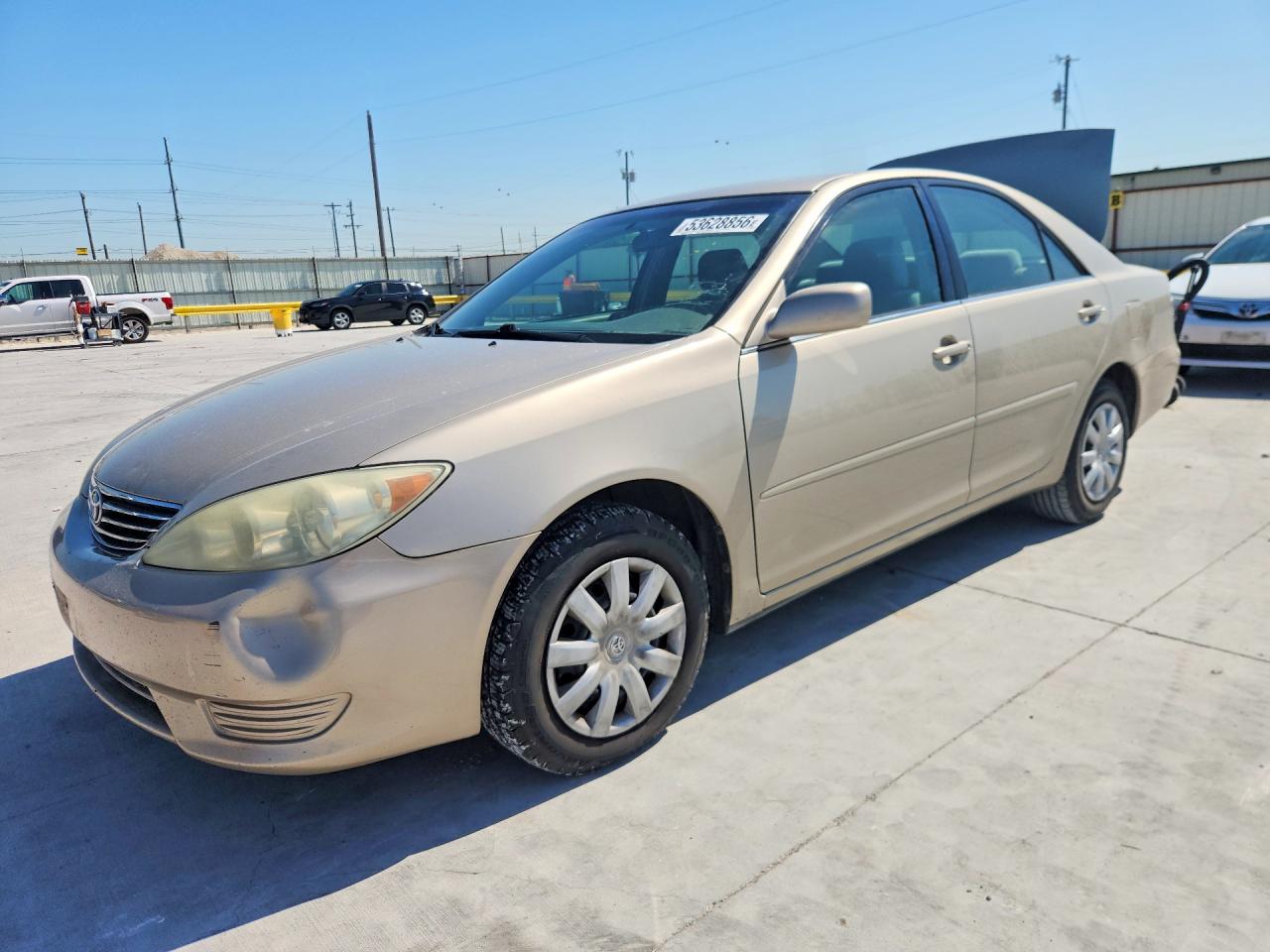 Salvage Toyota Camry Image