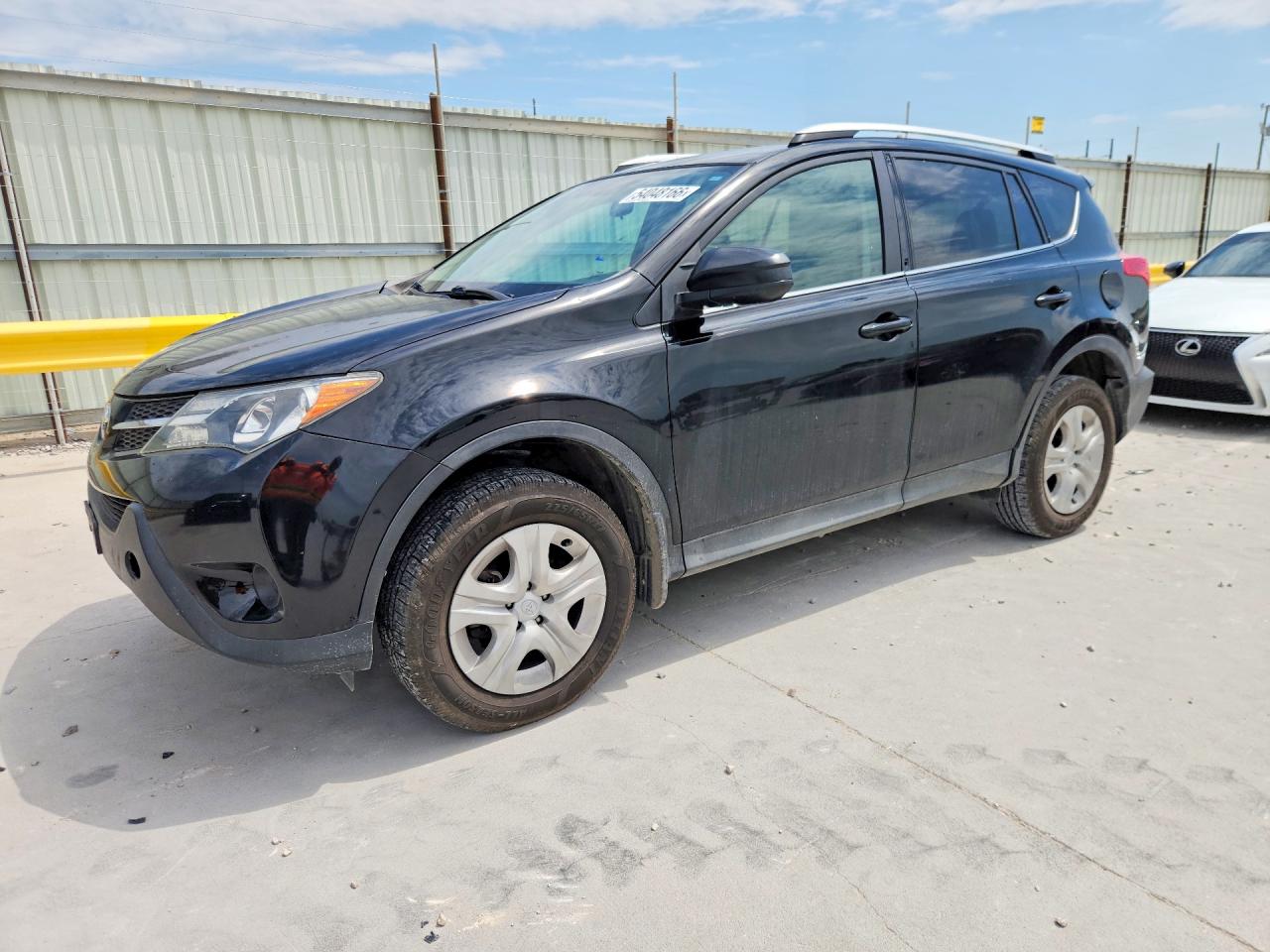 Salvage Toyota RAV4 Image