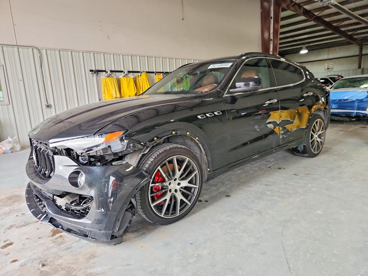 Salvage Maserati Levante Image