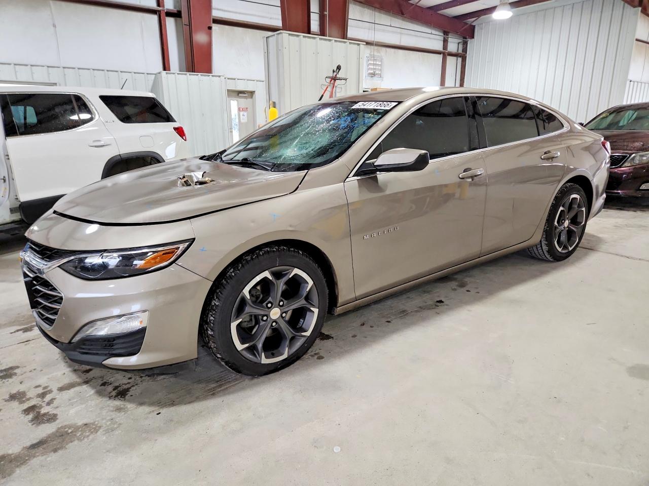 Salvage Chevrolet Malibu Image