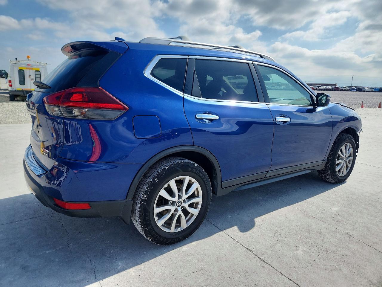 Nissan Rogue S