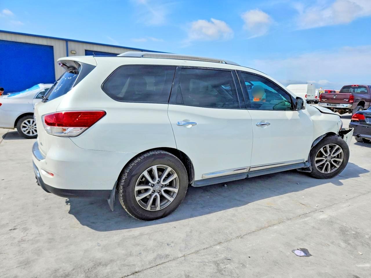 Nissan Pathfinder Sl