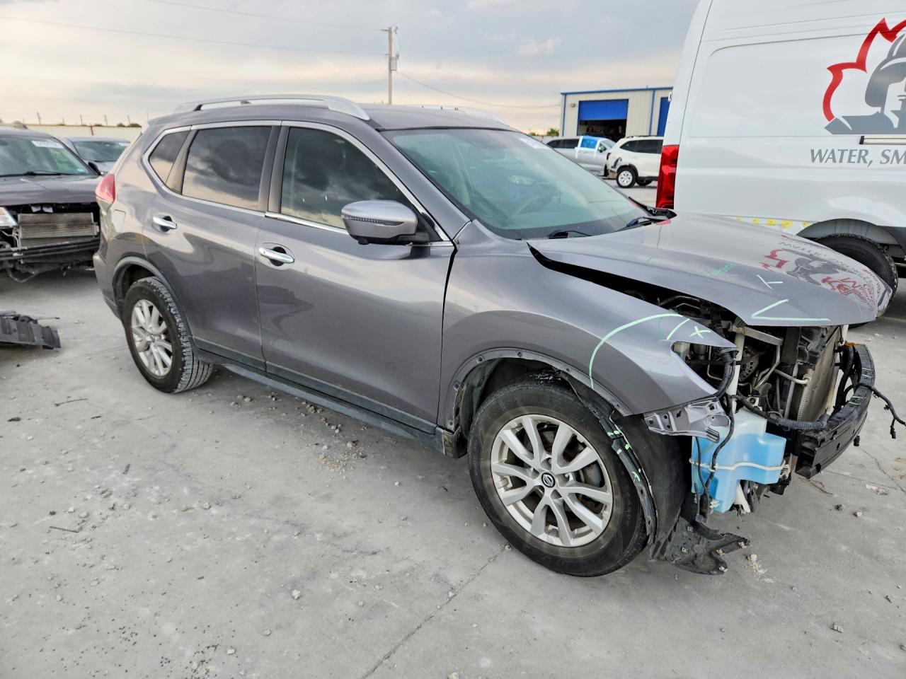 Nissan Rogue Sv