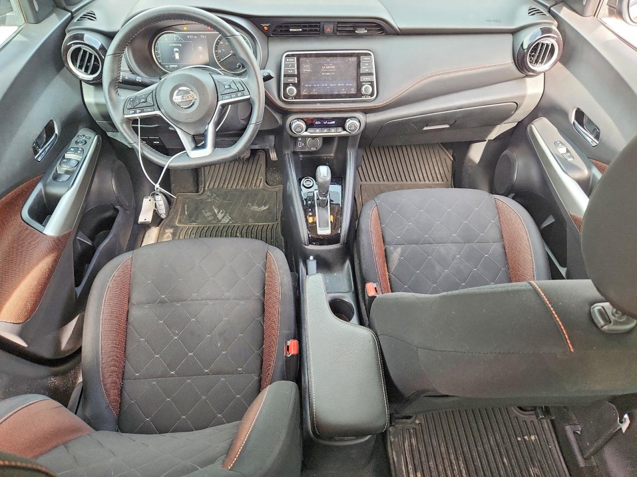 Nissan Kicks Sr
