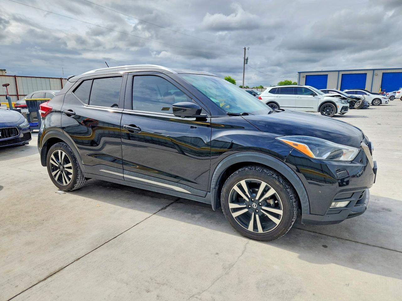 Nissan Kicks Sr