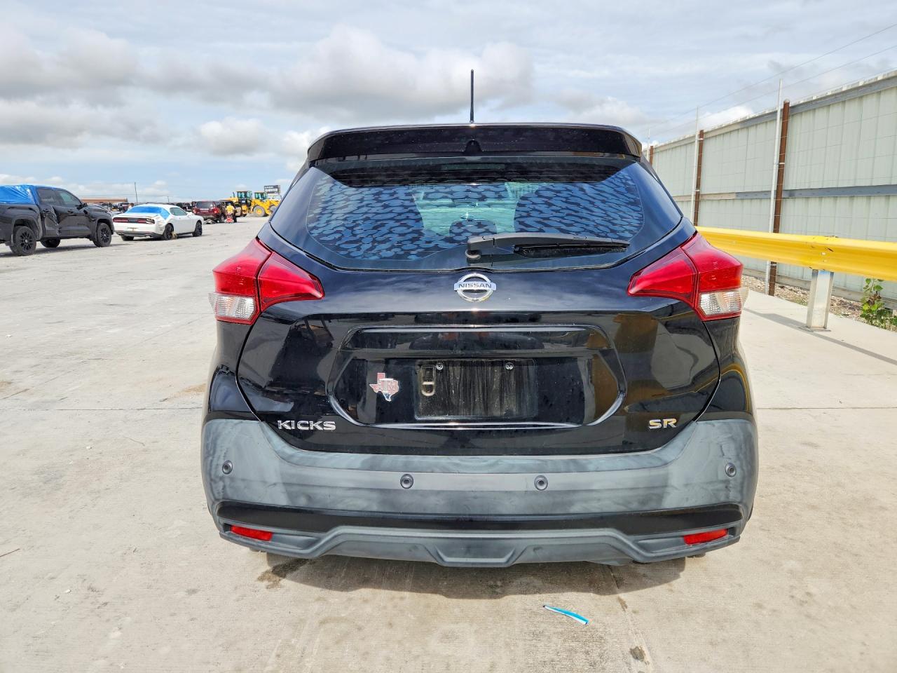 Nissan Kicks Sr
