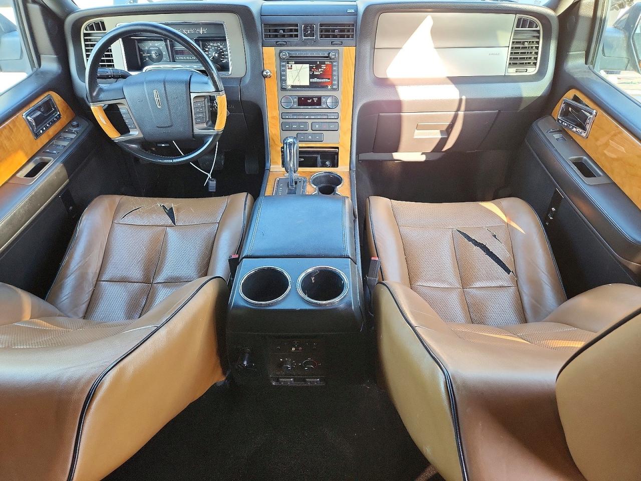 Lincoln Navigator L