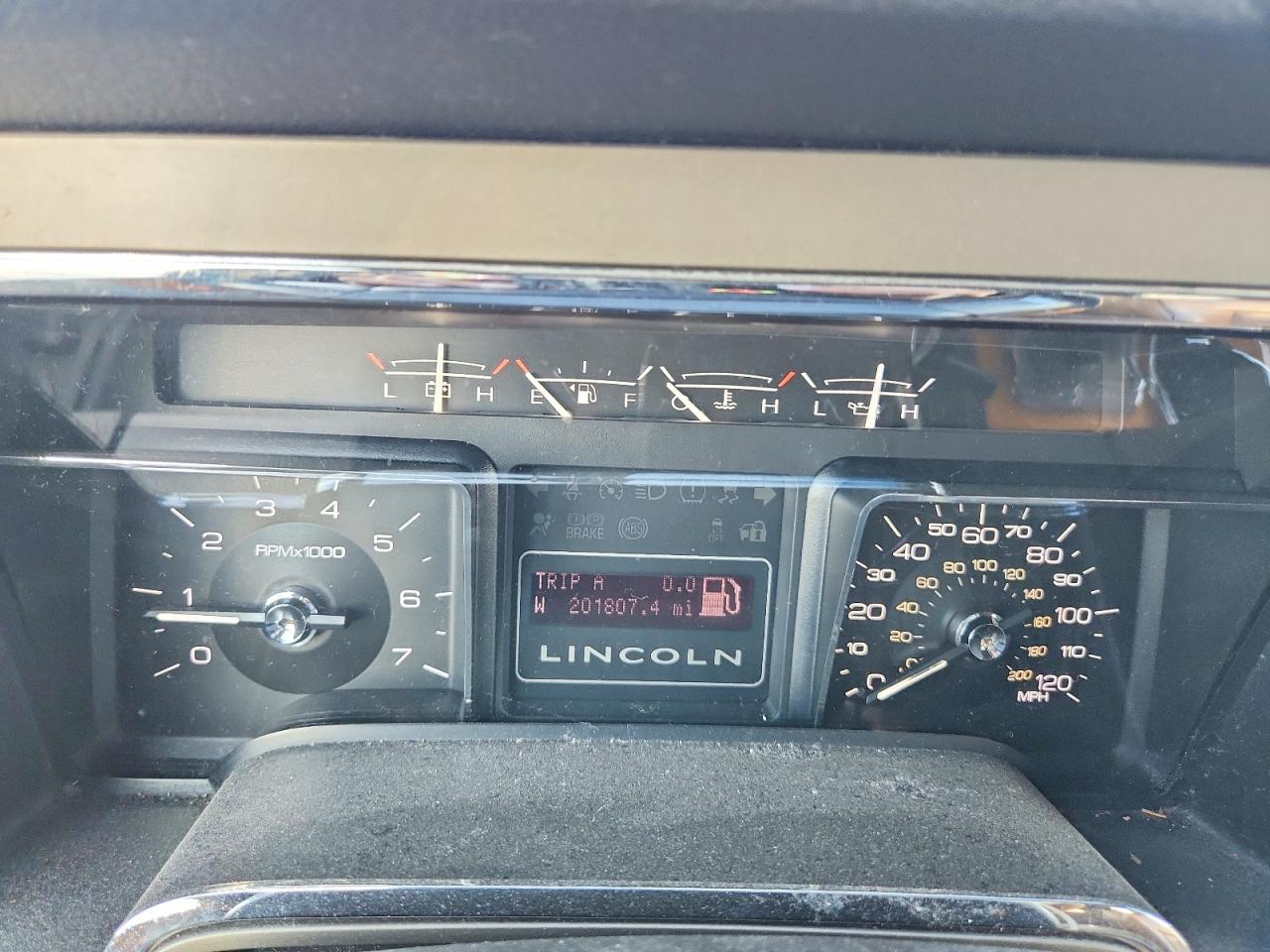 Lincoln Navigator L