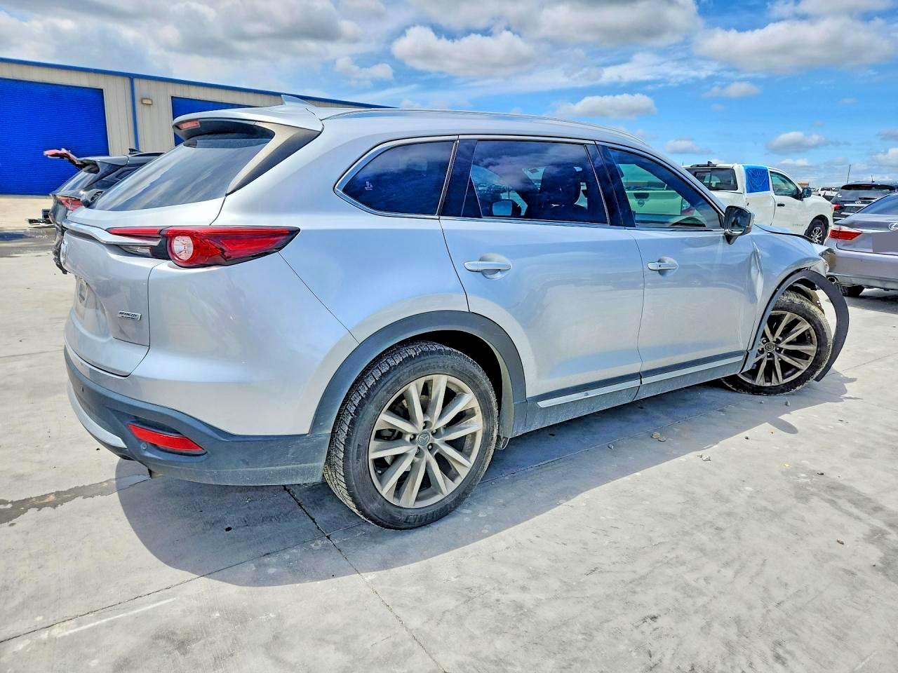 Mazda Cx Signature