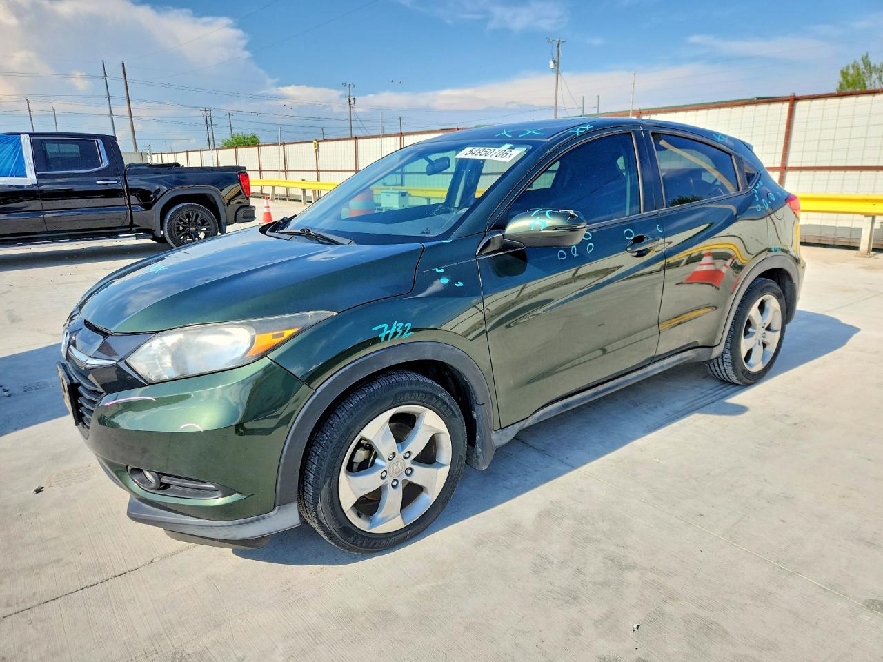 Salvage Honda HR-V Image