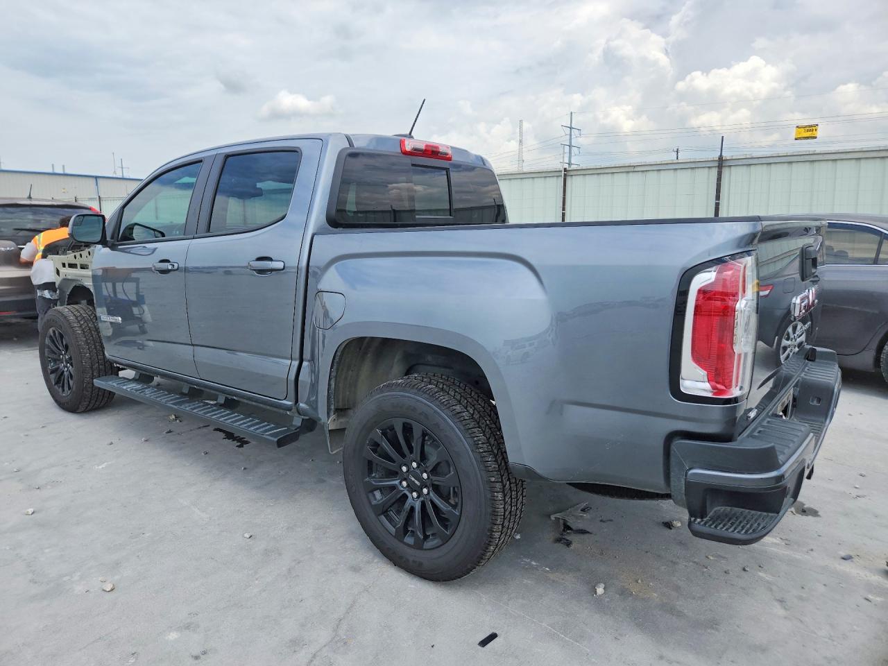 GMC Canyon Elevation
