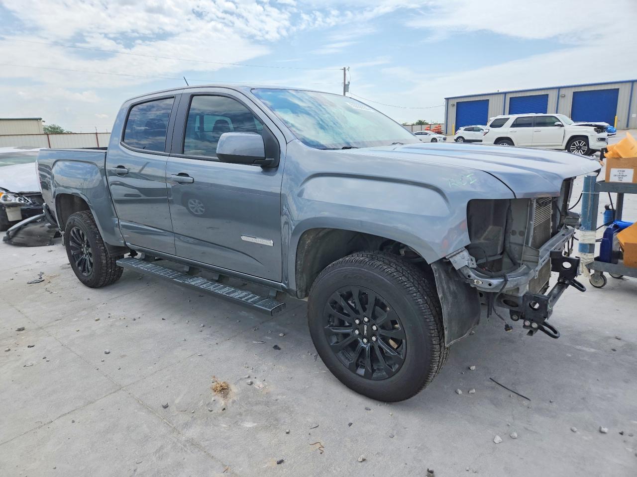 GMC Canyon Elevation