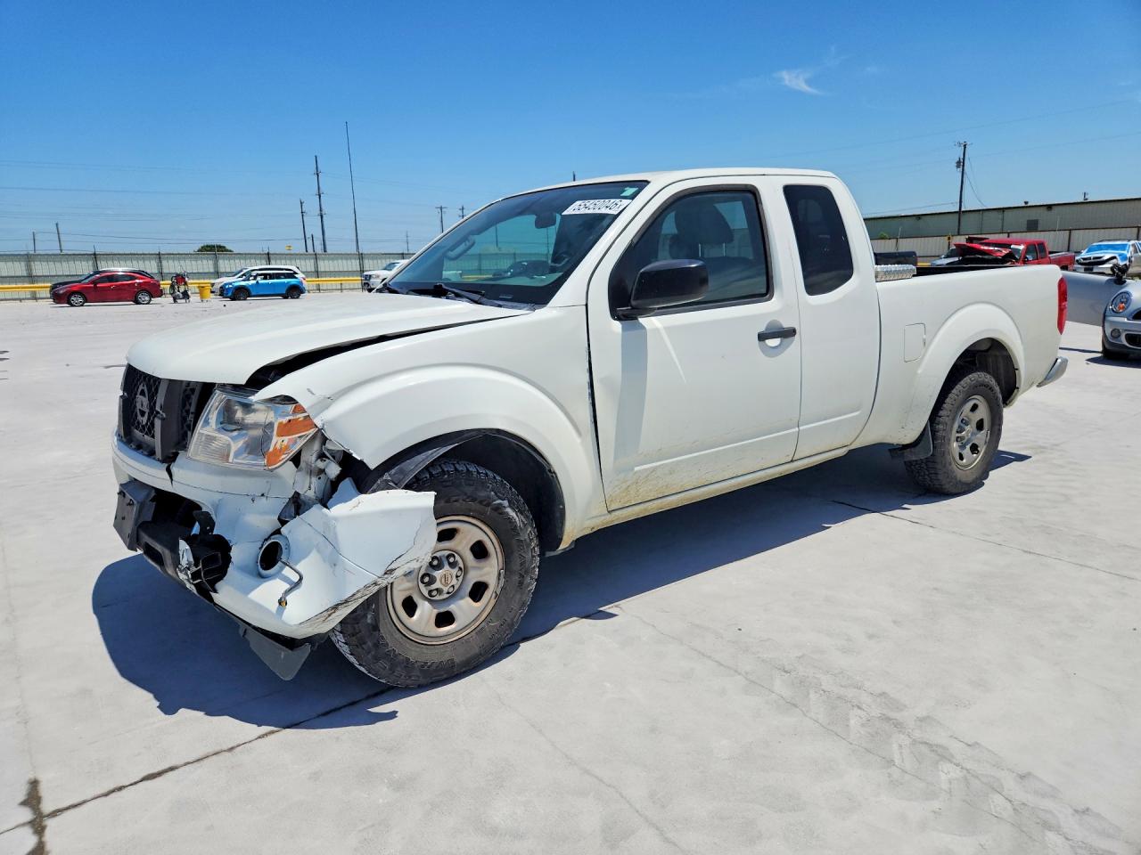Salvage Nissan Frontier Image