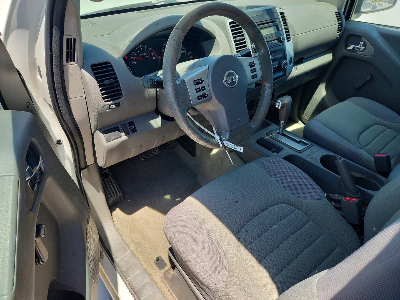 Nissan Frontier S