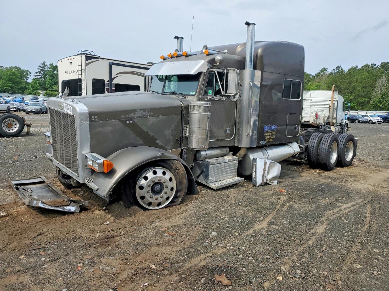 Peterbilt 379