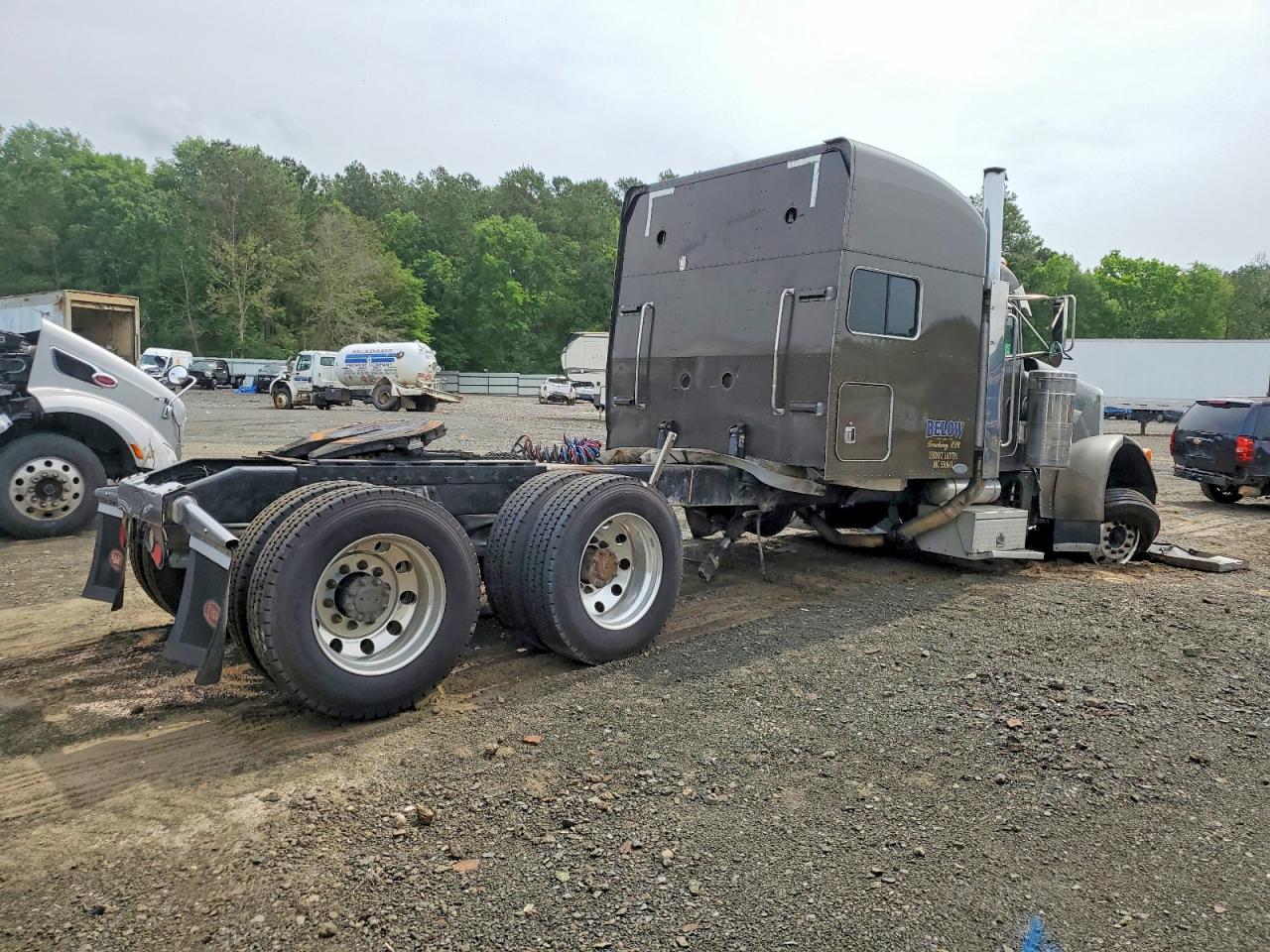 Peterbilt 379