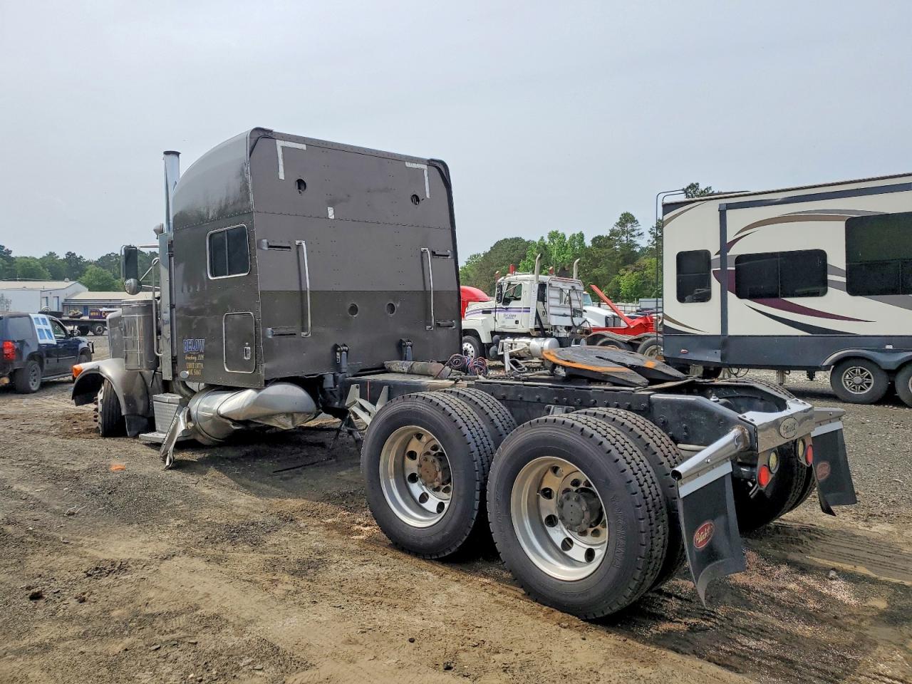 Peterbilt 379