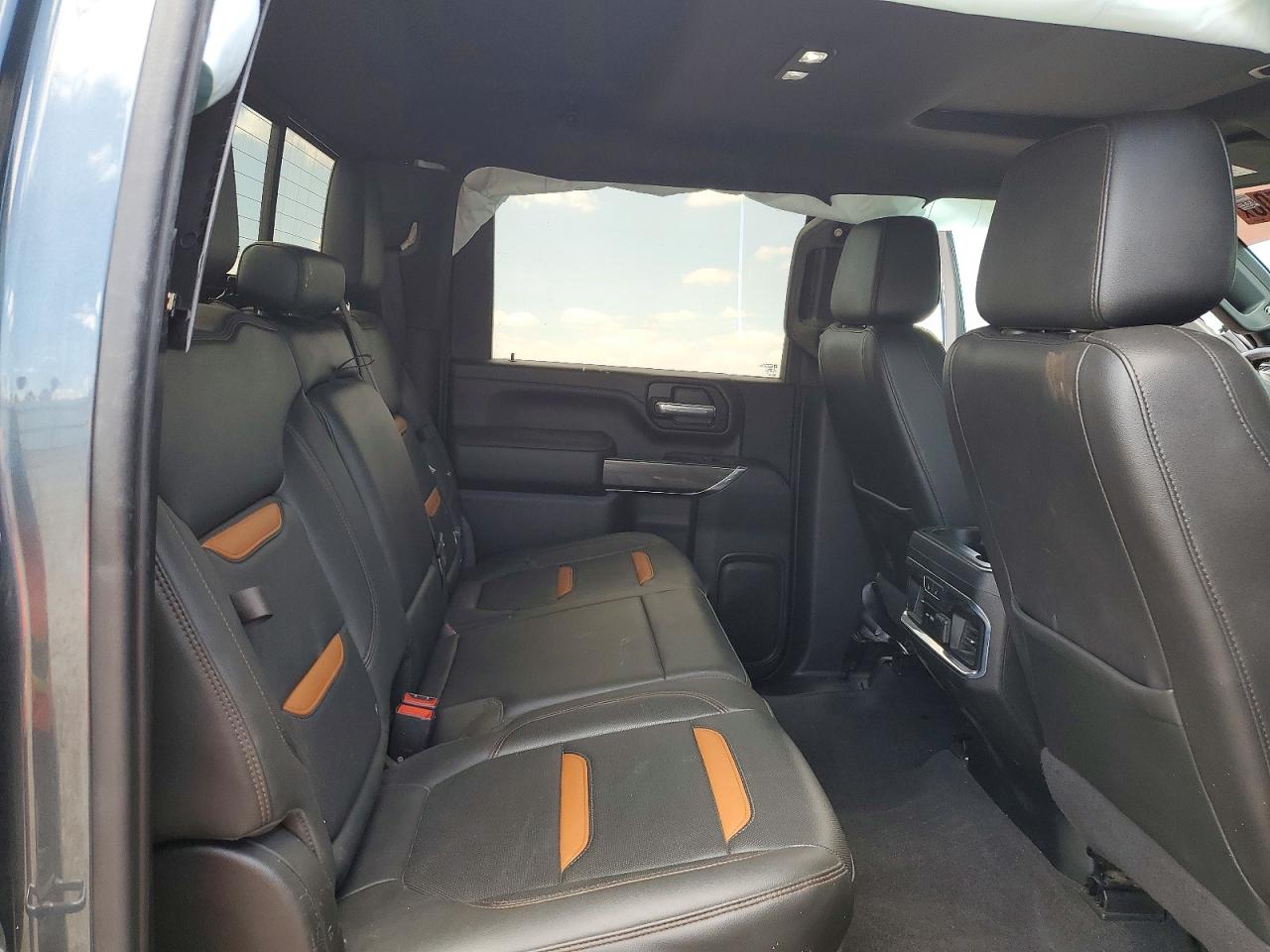 GMC Sierra K2500 At4