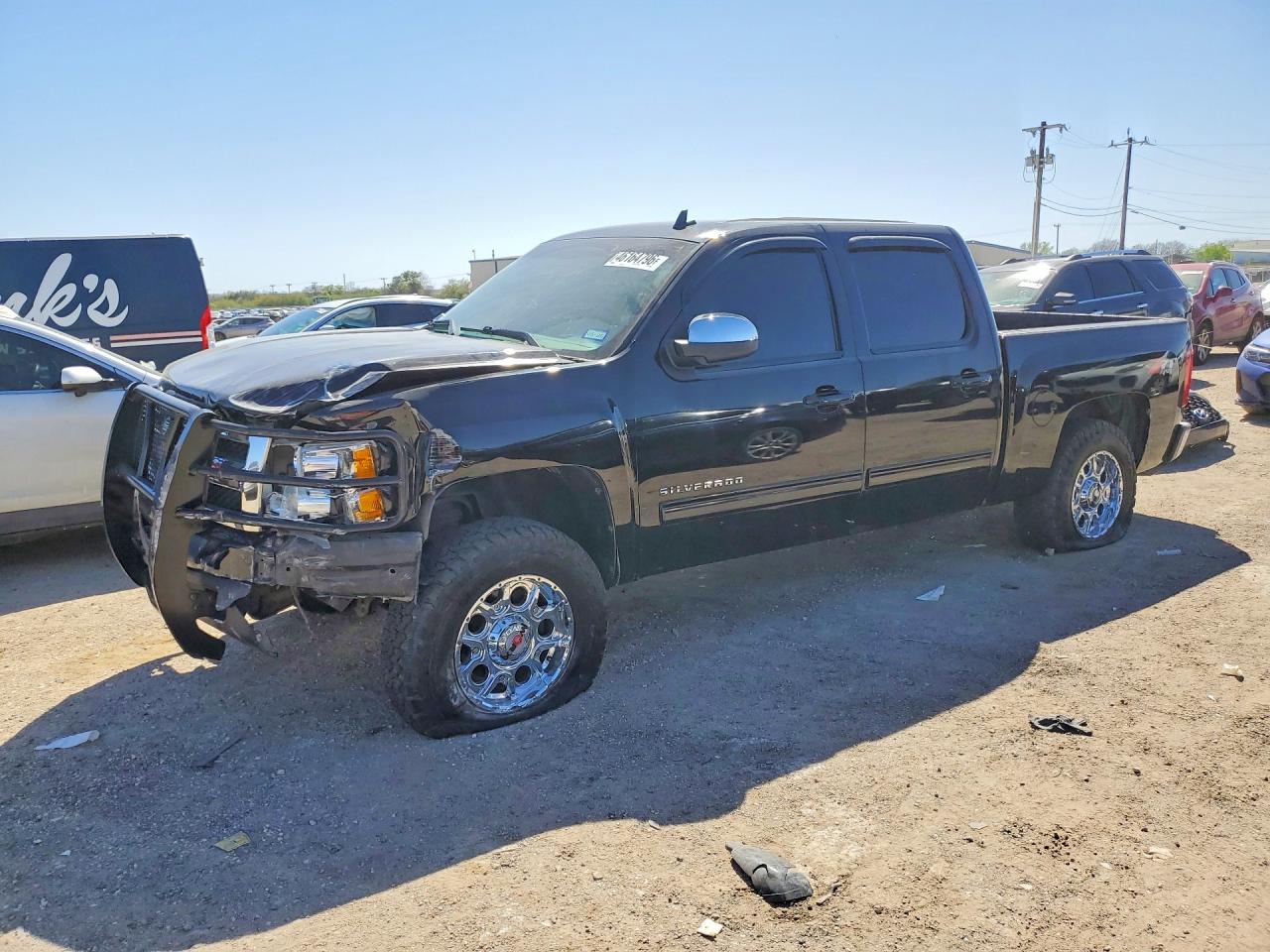 Salvage Chevrolet Silverado Image