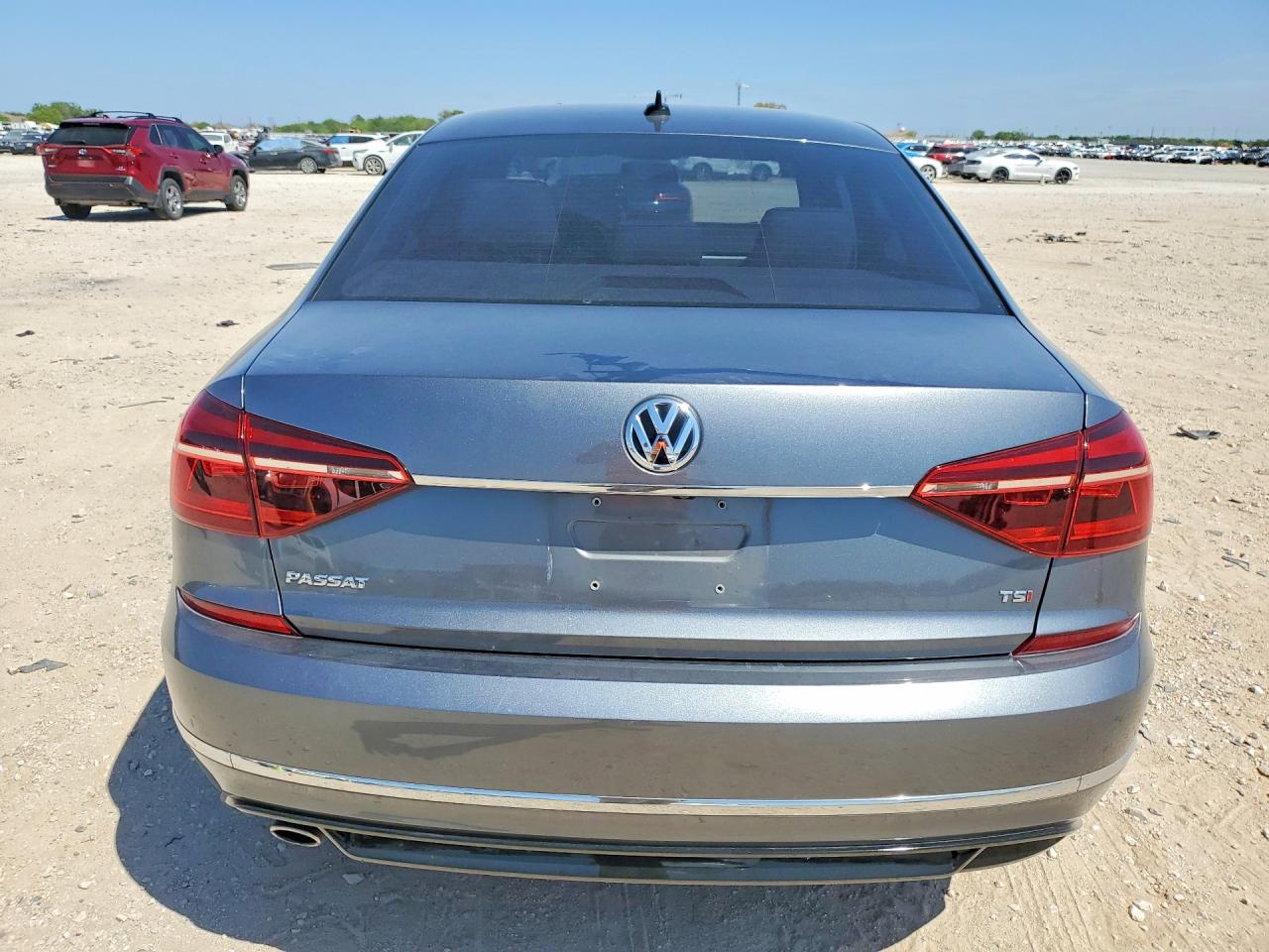 Volkswagen Passat R-line